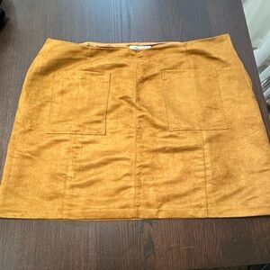 Old Navy Suede High Waisted Skirt - 18 - Plus Size